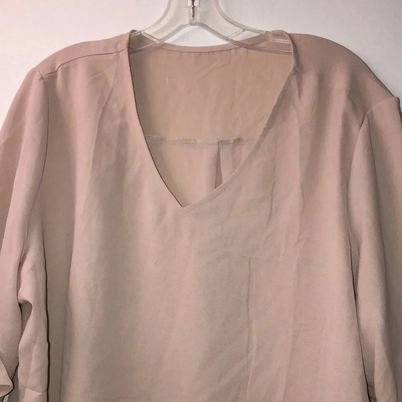 Amazon Qirno Clothing Blouse - Picture 2 of 6